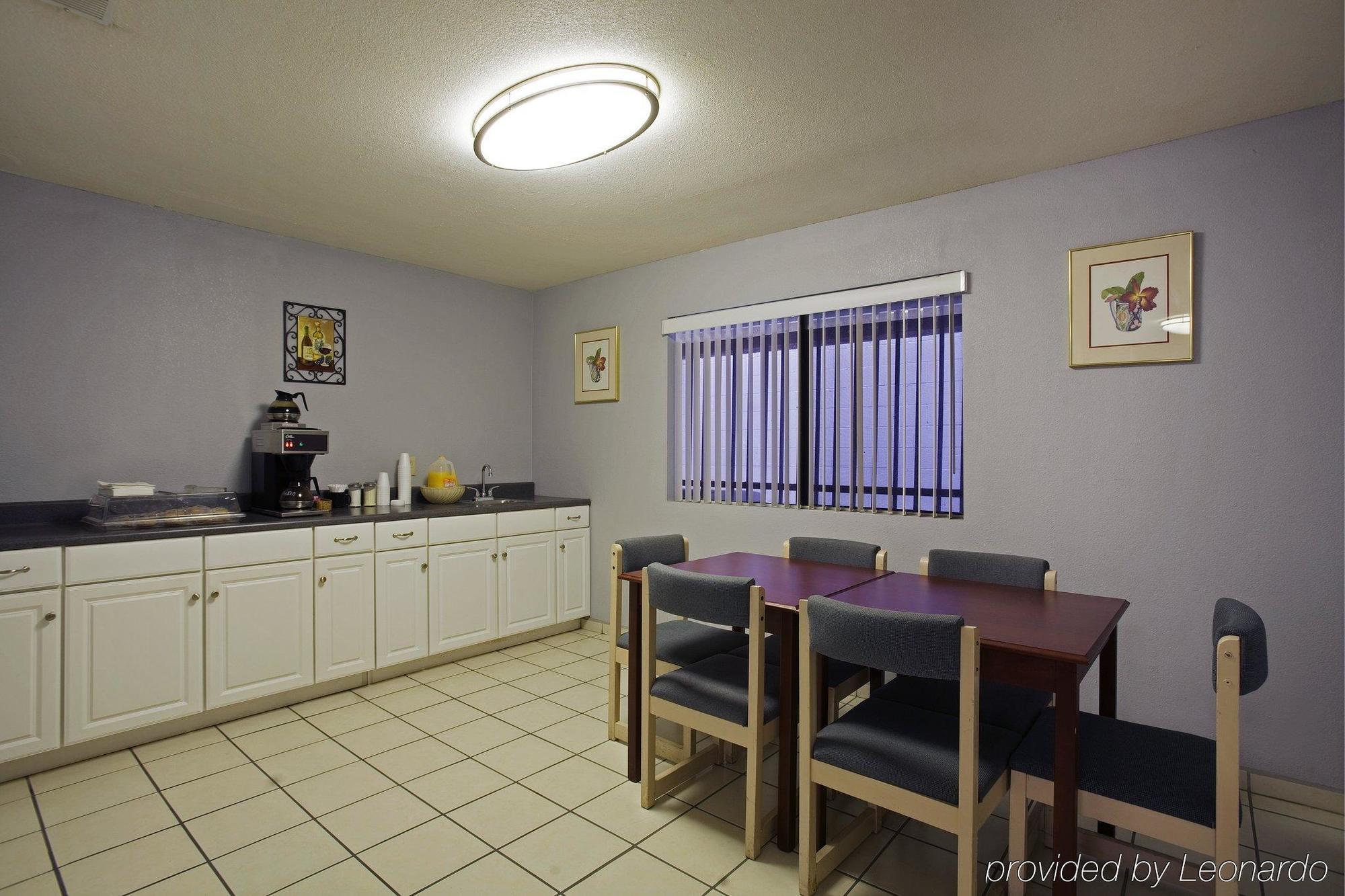 Days Inn By Wyndham Hemet Fasilitas foto